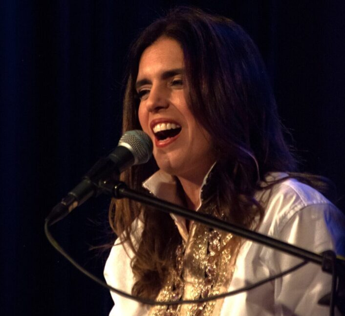 Nadi Calla – Γεροντάκη " Άνοιξη μέσα στο Χειμώνα "