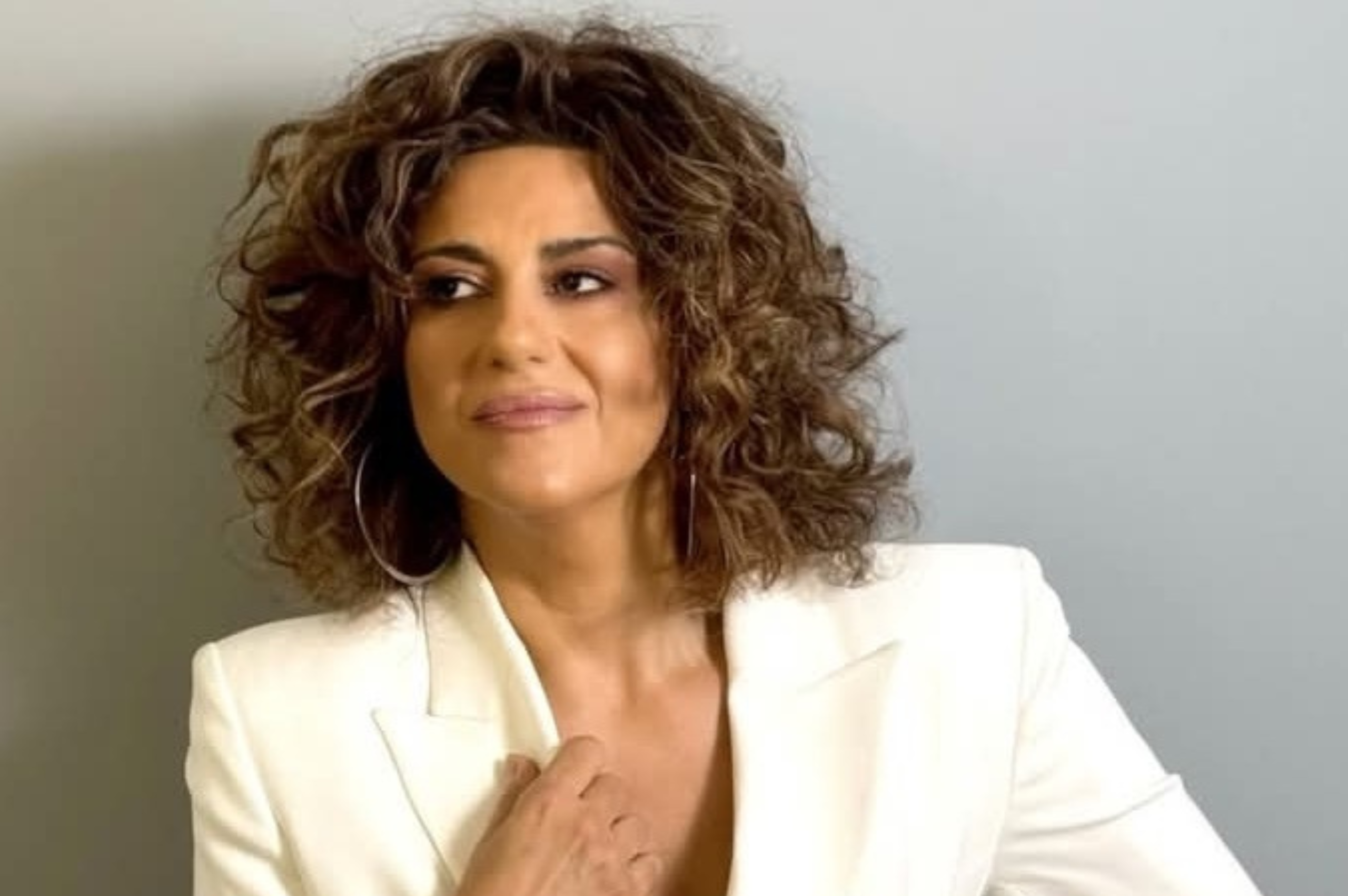 ΣΟΦΙΑ ΠΑΠΑΖΟΓΛΟΥ «Τα δικά μου λαϊκά»